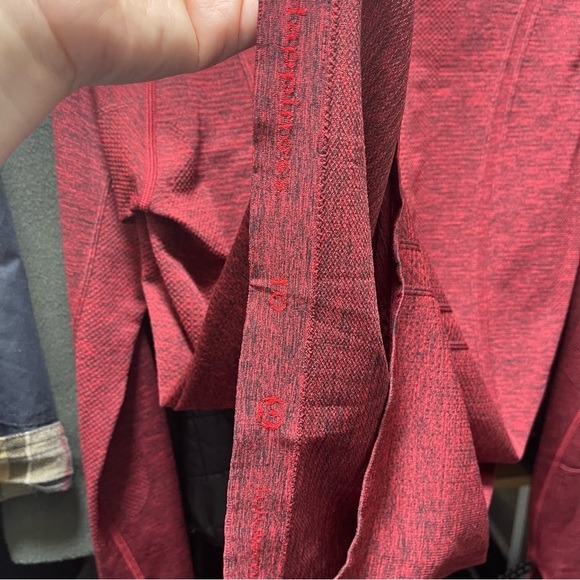 Swiftly Tech Long Sleeve Crew, Black True Red - Picture 6 of 6